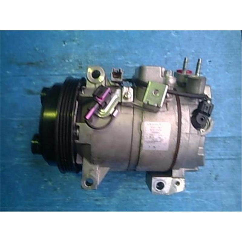 日産 純正 フーガ 《 Y51 》 エアコンコンプレッサー 92600