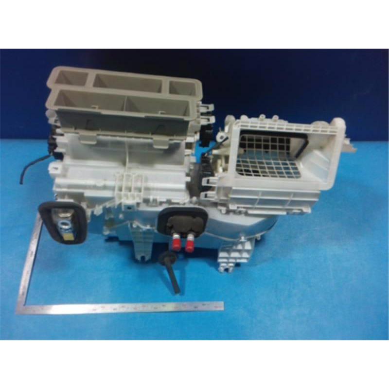 エバポレータ　ダイハツ純正 ダイハツ 純正 タント 《 L350S 》 エバポレーター 87010-B2400