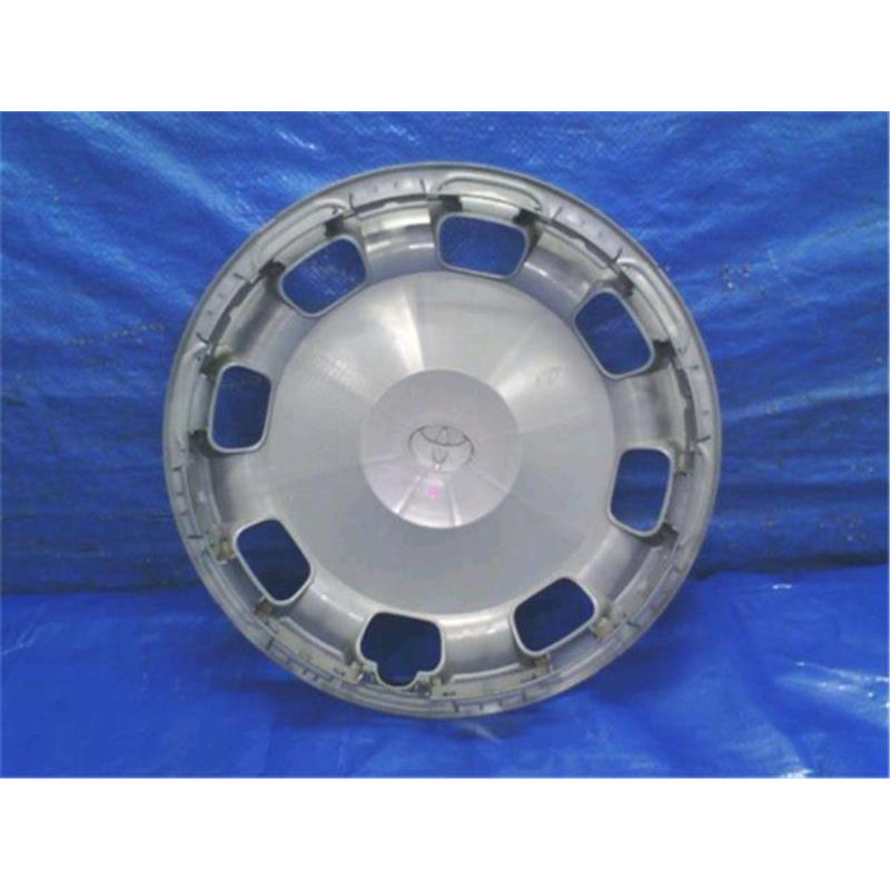 トヨタシエンタ ホイールキャップ 2個セット② シエンタ ホイールキャップ ジャンク品 2 - メルカリ