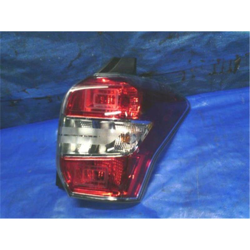 スバル フォレスター SJ系純正テールランプ左右