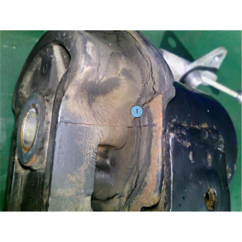 ダイハツ 純正 エッセ 《 L235S 》 リアアクスルビーム P42500