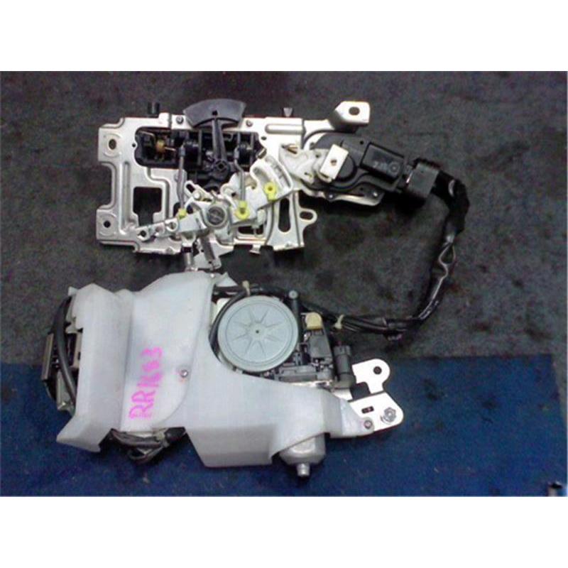 日産 純正 セレナ 《 CC25 》 右リアドアロック 82500-1GZ0A
