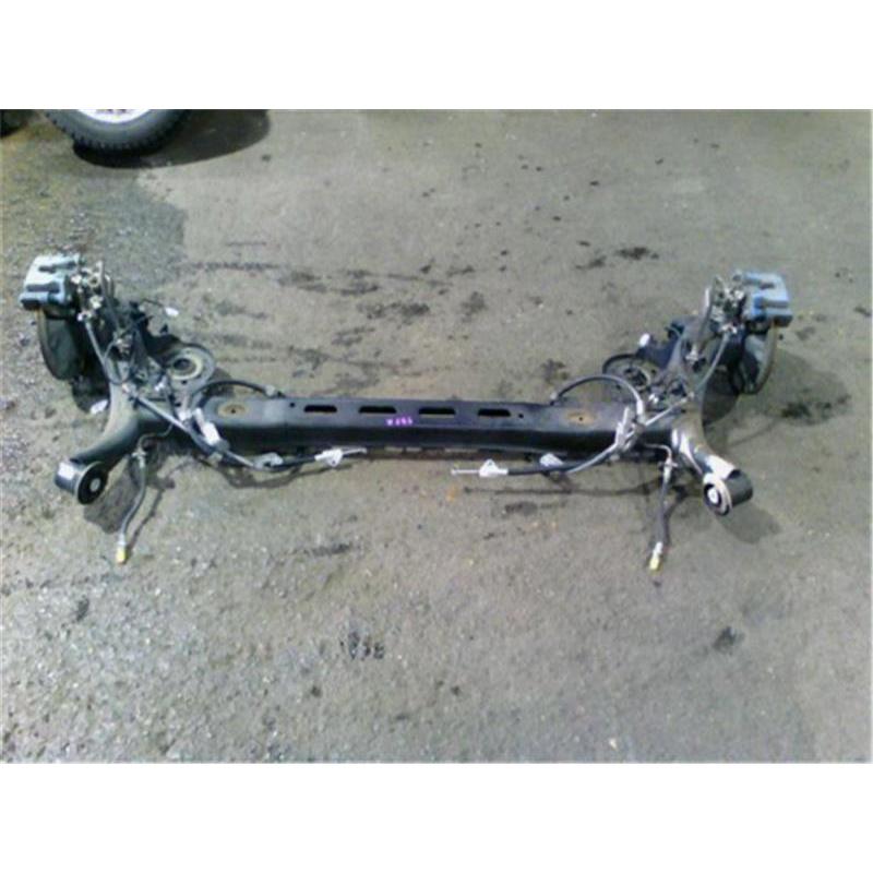 リアドラム スズキ 純正 スイフト 《 ZC33S 》 リアアクスルビーム 46500