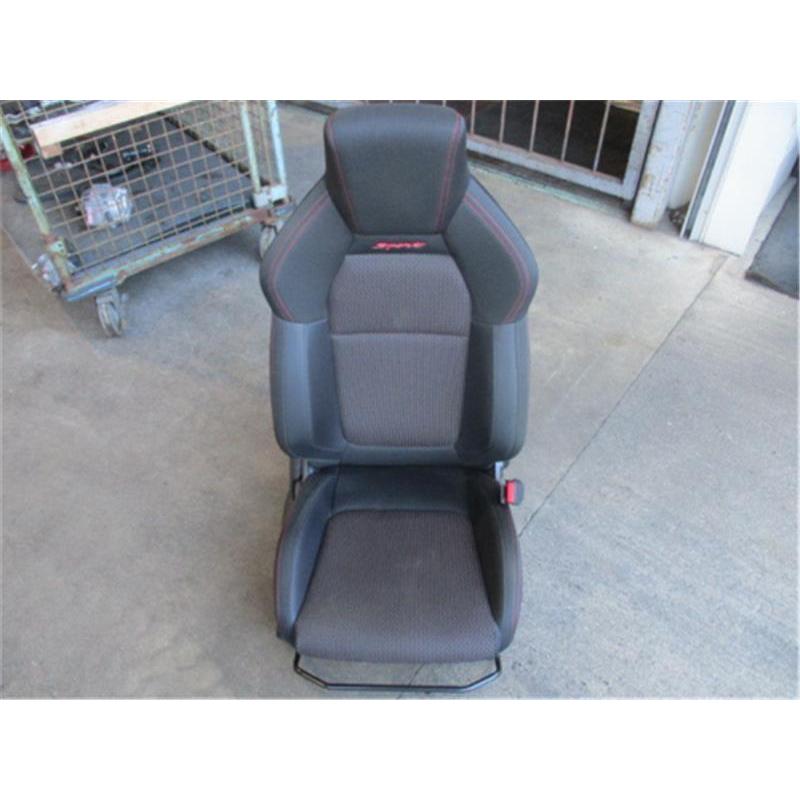 スズキ 純正 スイフト 《 ZC33S 》 運転席シート P50400-25005554 