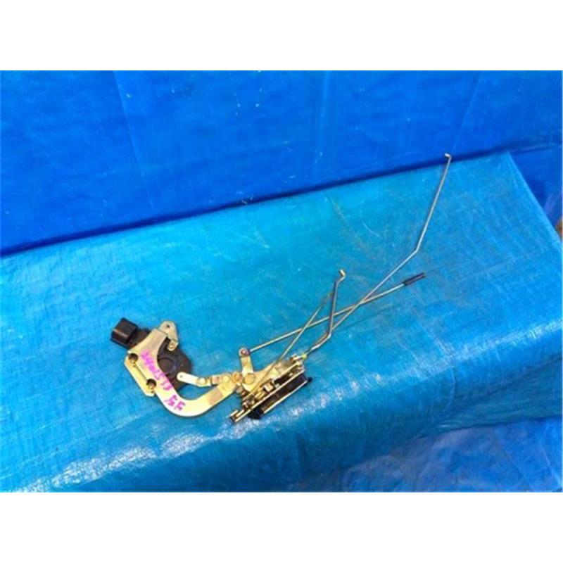 トップス hnk08 Strut and Spindle Support, Right (black)