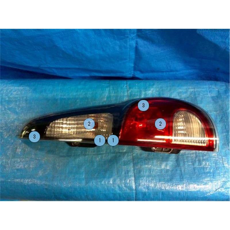 希少　MG33S MF33S モコ/MRワゴン　LEDテール　カプラーオン 希少 MG33S MF33S モコ/MRワゴン LEDテール カプラーオン