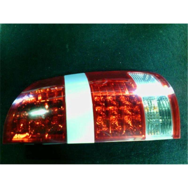 トヨタ 純正 ノア 《 AZR60G 》 右テールランプ P60200-20008306 : NGP