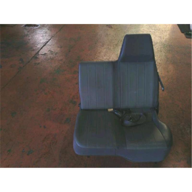 マツダ 純正 ボンゴ 《 SK82V 》 助手席シート P60200-20012268 : NGP