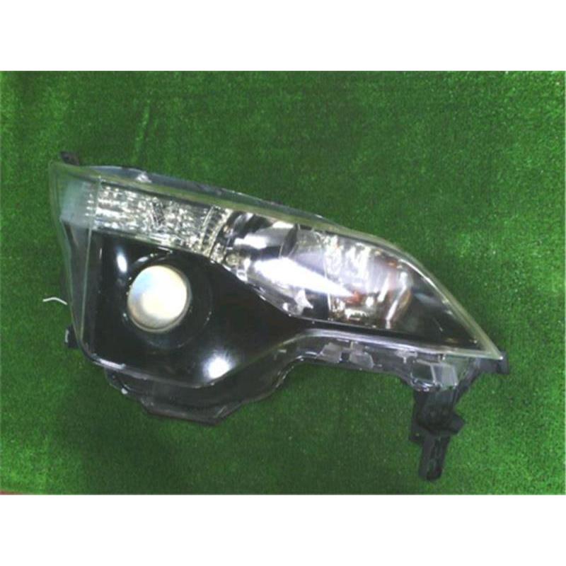トヨタ 純正 スペイド 《 NCP141 》 右ヘッドライト 81110-52F50  