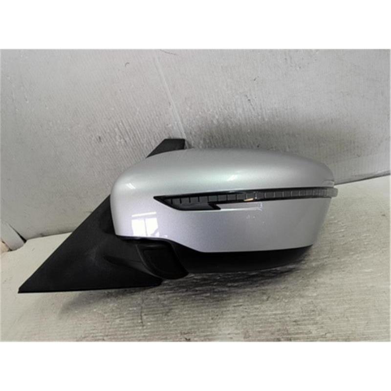 日産 純正 セレナ 《 GC27 》 左サイドミラー 96302-5TA0A P60200