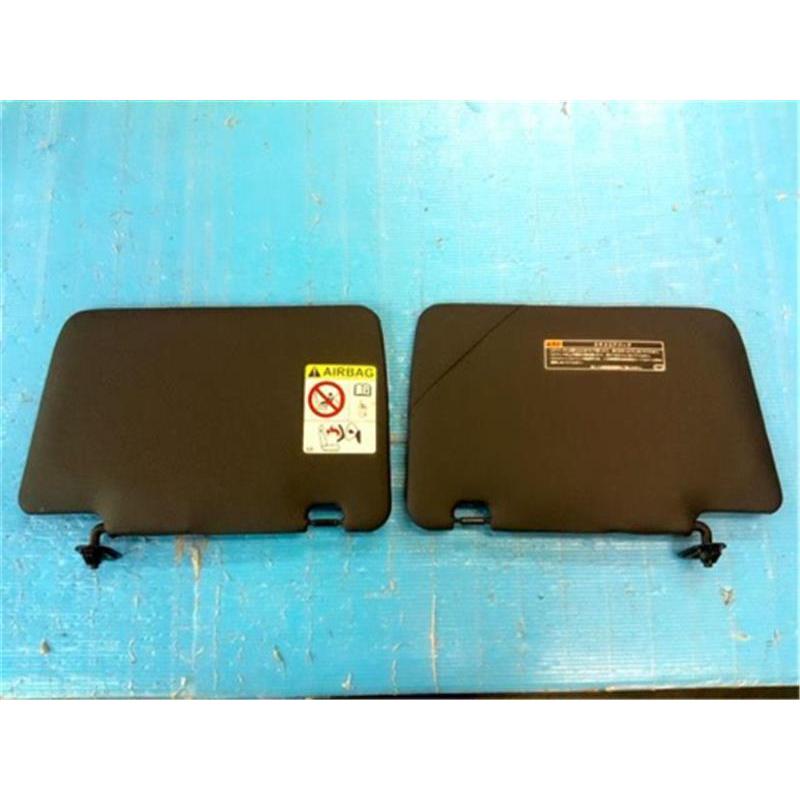 ダイハツ 純正 タント 《 LA650S 》 サンバイザー P60300-23004008