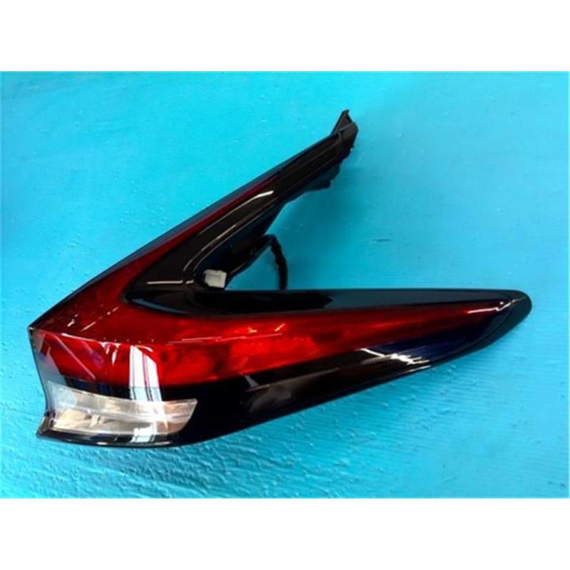 日産 純正 リーフ 《 ZE1 》 右テールランプ 26550-5SK0B P60300