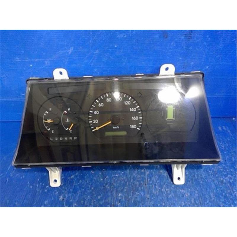 TRH124B ハイエース スピードメーター トヨタ 純正 ハイエース 《 TRH124B 》 スピードメーター P60403