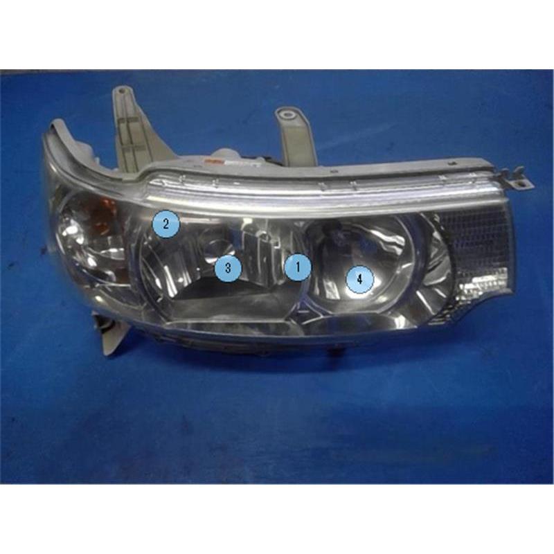 ダイハツ 純正 タント 《 L350S 》 右ヘッドライト 81110-B2190 P61000