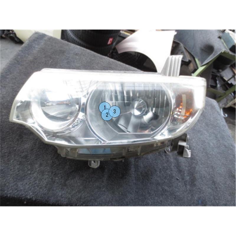 ダイハツ 純正 タント 《 L375S 》 左ヘッドライト P61100-21000069