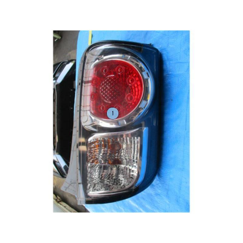 トヨタ 純正 カローラルミオン 《 NZE151N 》 右テールランプ P61100 