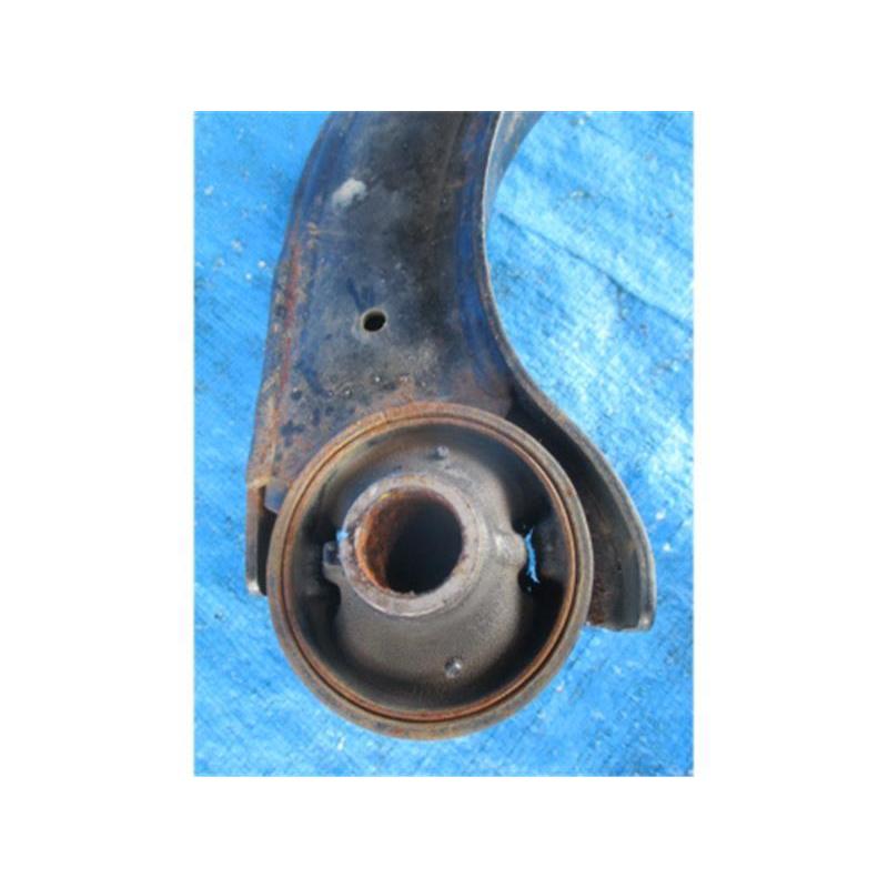 ダイハツ　LA100 ムーヴ等用ロアアーム ダイハツ 純正 ムーブ 《 LA100S 》 左フロントロアアーム