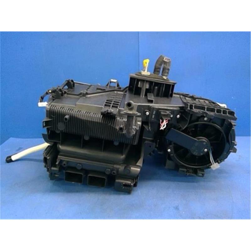 エバポレータ　ダイハツ純正 ダイハツ 純正 ムーブ 《 LA100S 》 エバポレーター 87010-B2B12