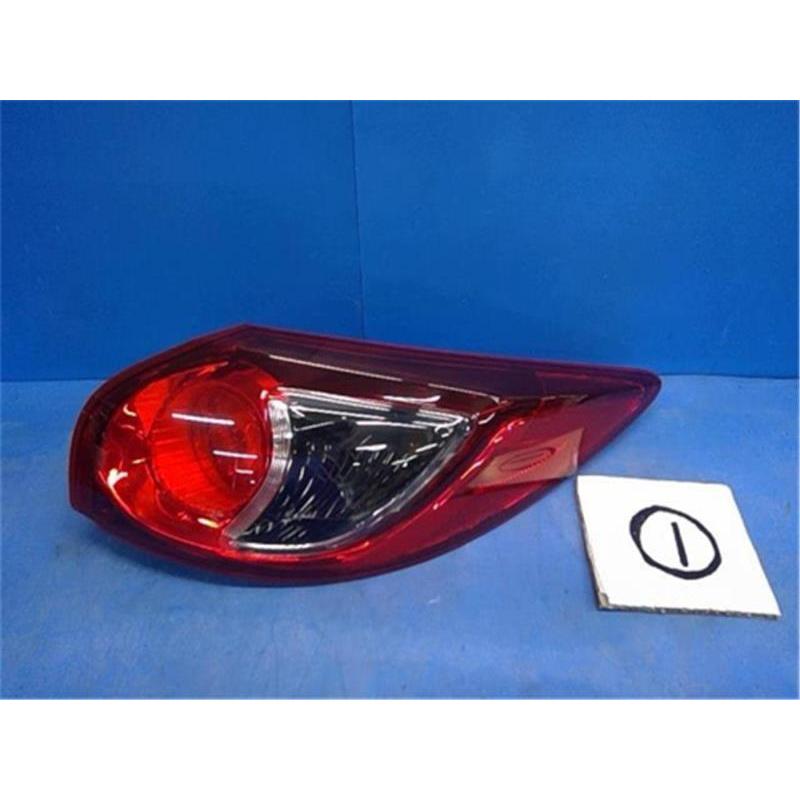 マツダ 純正 CX-5 《 KE2FW 》 右テールランプ P61200-23007792 : NGP