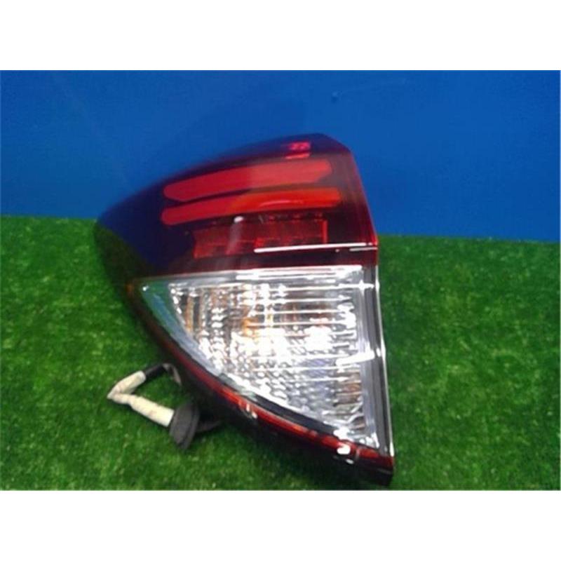 ホンダ 純正 ヴェゼル 《 RU3 》 左テールランプ P61200-24005171 