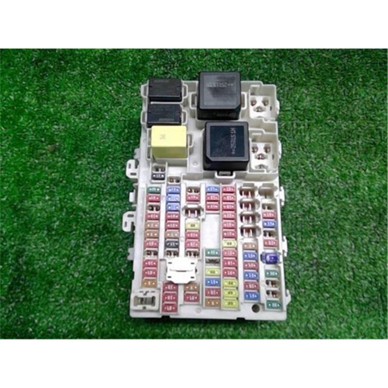 日産 純正 セレナ 《 C28 》 ヒューズボックス P61200-25005454 : NGP
