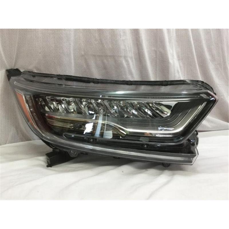 ホンダ 純正 CR-V 《 RW1 》 右ヘッドライト 33100-TLA-J01 P61300