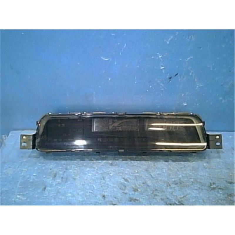 トヨタ 純正 アクア 《 NHP10 》 スピードメーター P61700-25001530