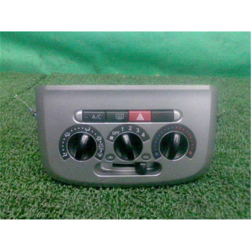 ダイハツ 純正 タント 《 L375S 》 エアコンスイッチパネル ダイハツ 純正 タント 《 L375S 》 エアコンスイッチパネル
