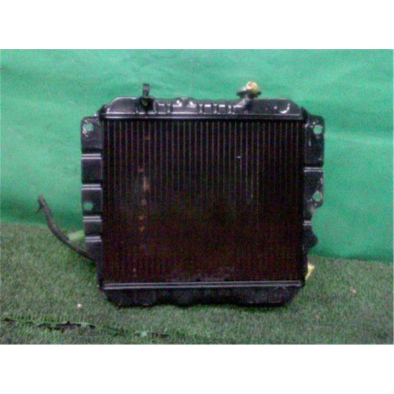 ダイハツ 純正 ハイゼット 《 S82P 》 ラジエター 16400-87D13 P70100