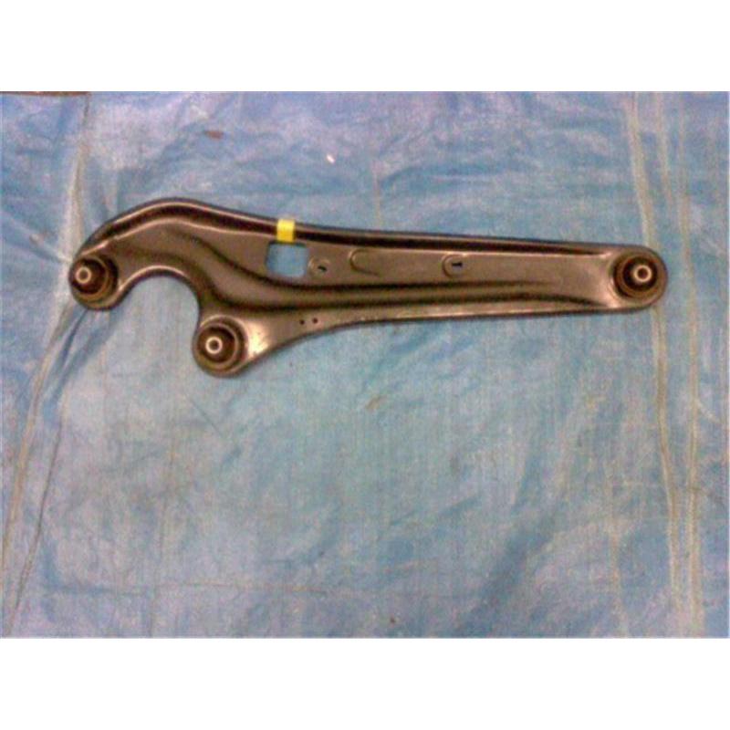 スズキ 純正 エブリィ 《 DA17W 》 右リアロアアーム 46201-64P00