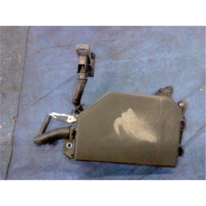 トヨタ 純正 カローラクロス 《 ZSG10 》 ヒューズボックス P70100