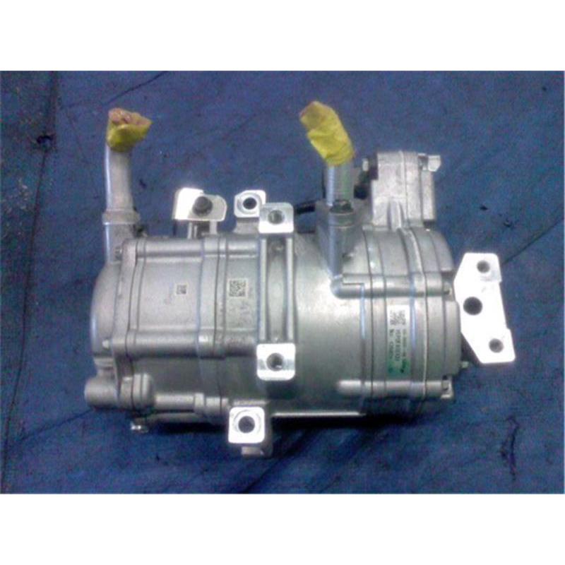 日産 純正 キックス 《 P15 》 エアコンコンプレッサー 92600