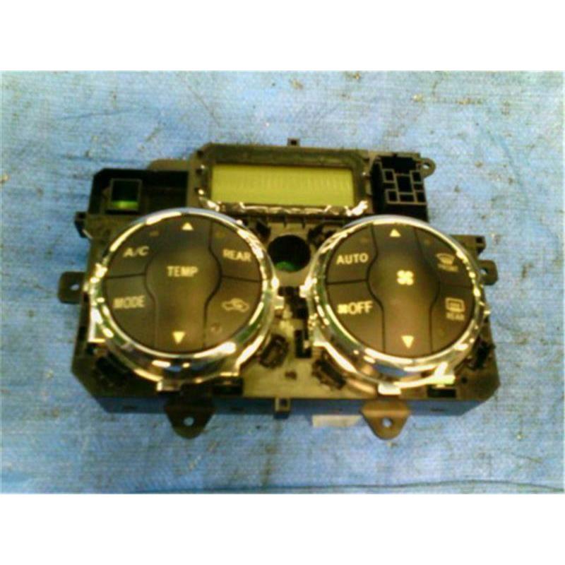 ハイエースエアコンスイッチ Vulcans ハイエース200系 4型/5型 標準ボディー/ワイドボディー