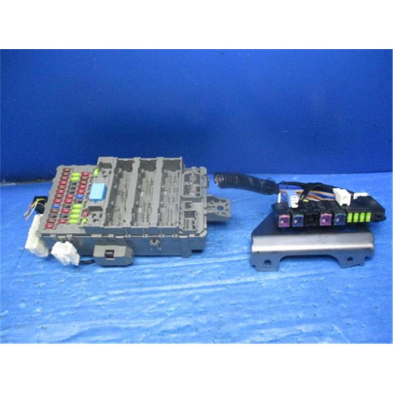 ホンダ 純正 オデッセイ 《 RC4 》 ヒューズボックス P70200-24001629