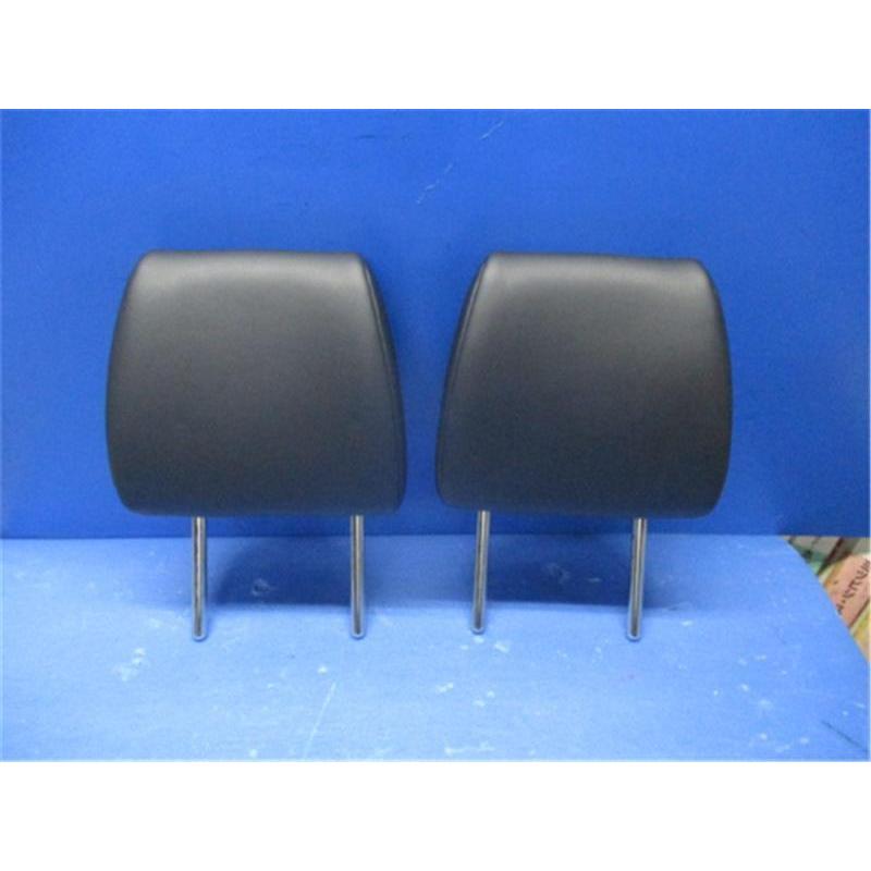トヨタ　　エスクァイア　ヘッドレスト　2本　純正 トヨタ 純正 エスクァイア 《 ZWR80G 》 ヘッドレスト P70200-25004333