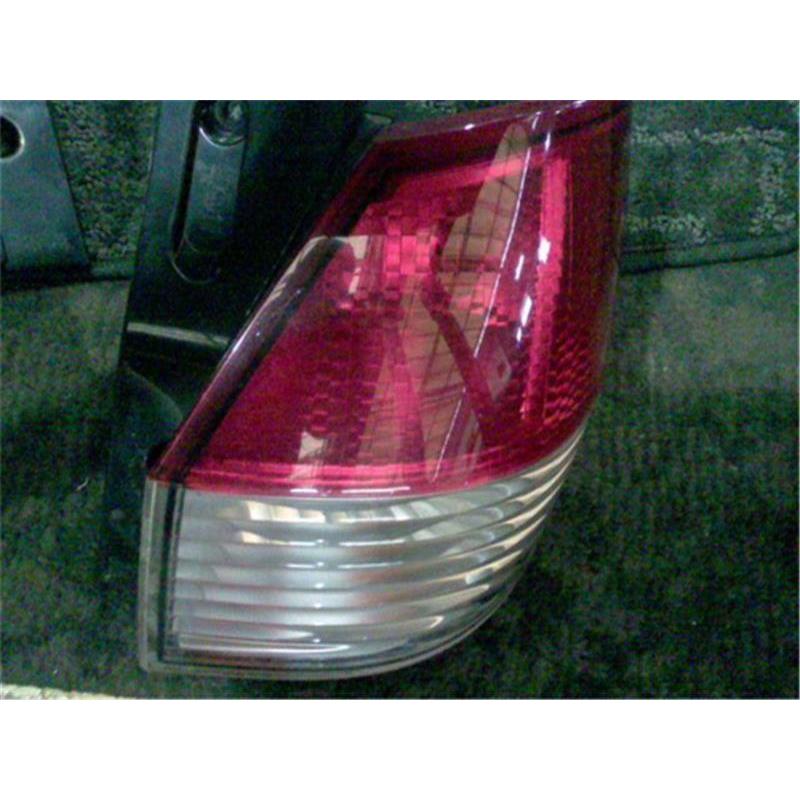 スズキ 純正 ソリオ 《 MA15S 》 右テールランプ P70300-20002783