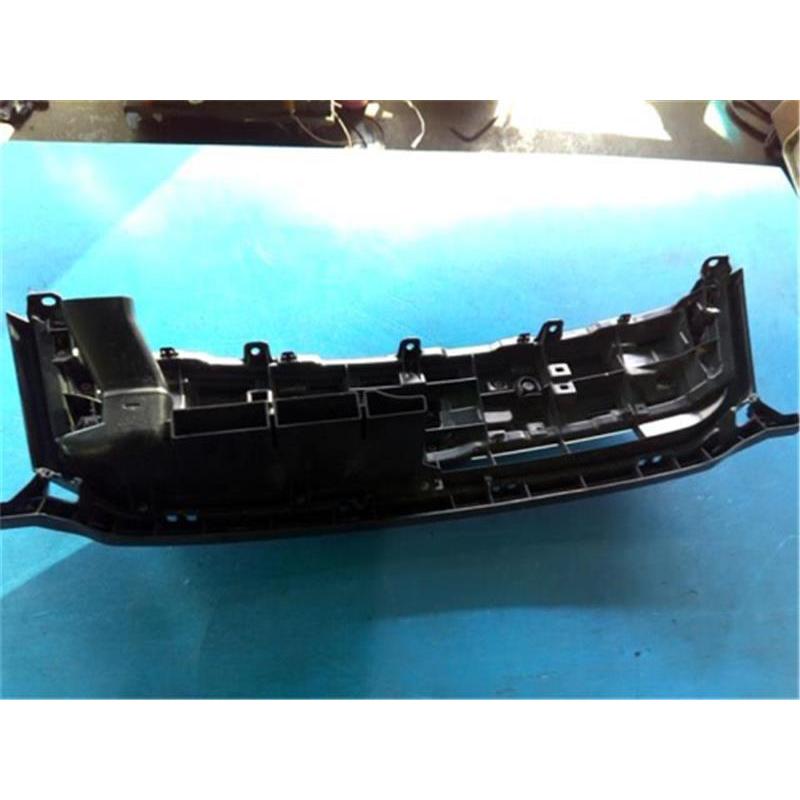 フリードスパイク フロントグリル GB3 ホンダ フリードスパイク ハイブリッド GB3 GP3 後期 純正