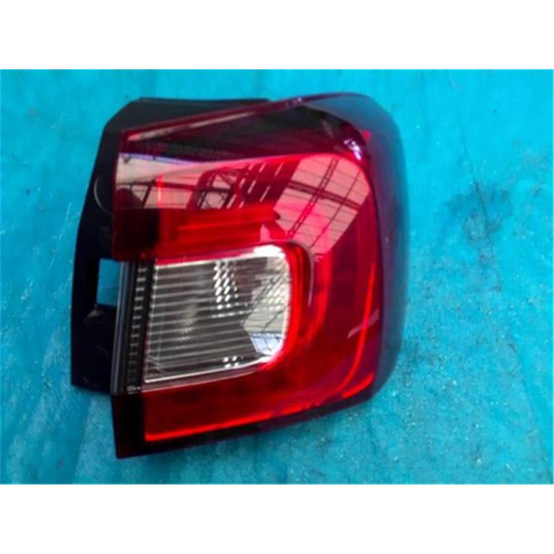 スバル 純正 レヴォーグ 《 VM4 》 右テールランプ P70300-25004483 