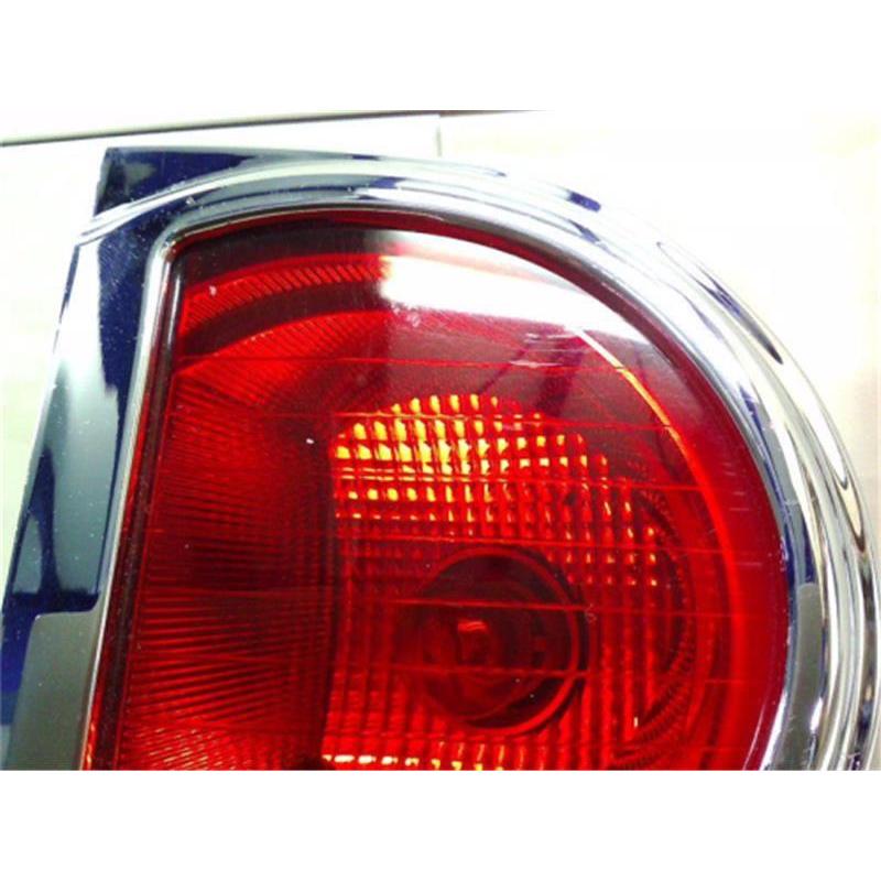 日産 純正 NV200バネット 《 VM20 》 右テールランプ P70400 日産 純正 NV200バネット 《 VM20 》 右テールランプ P70400