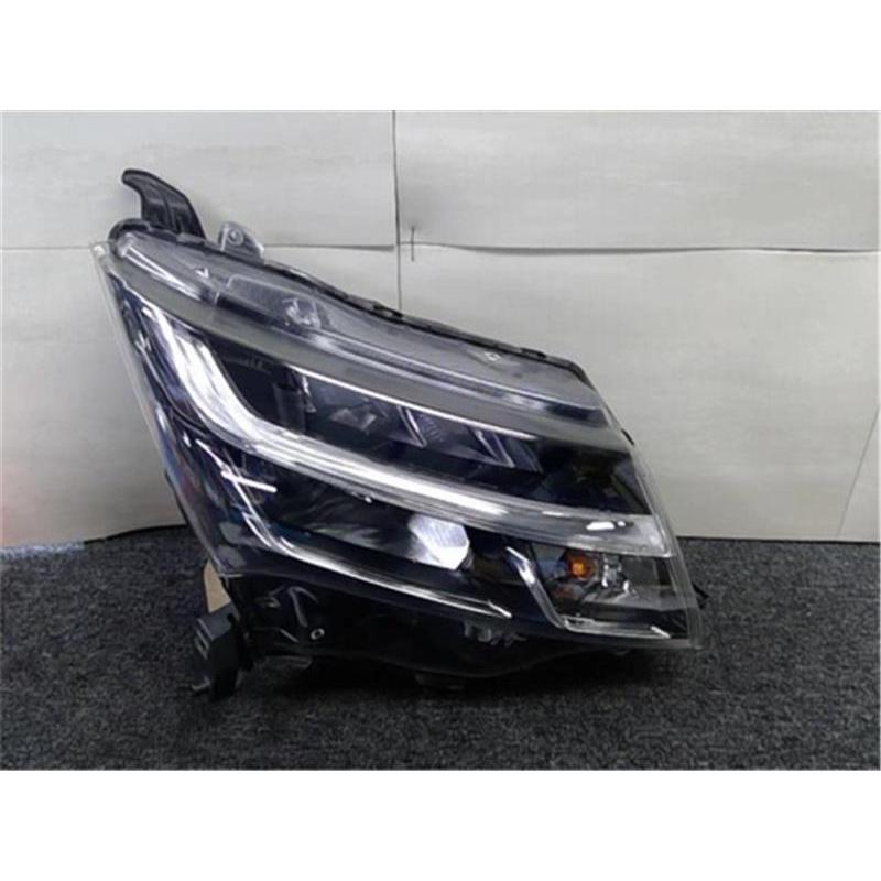 トヨタ純正　M900A　タンク 右ヘッドライト クリアレンズ トヨタ 純正 タンク 《 M900A 》 右ヘッドライト P70400-25001862