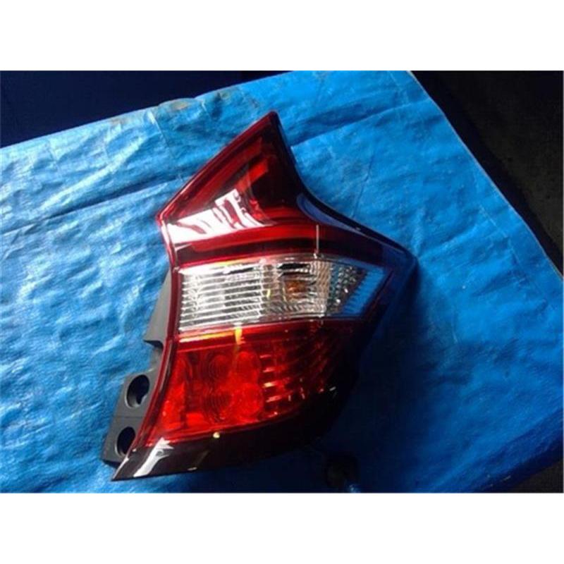 日産 純正 ノート 《 HE12 》 右テールランプ P70500-25002598 : NGP 