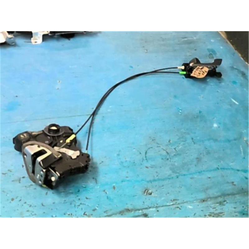 トヨタ 純正 ヴェルファイア 《 ANH20W 》 左フロントドアロック 69040