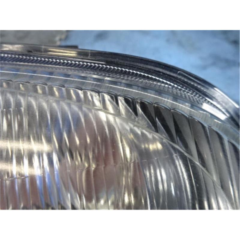 スズキアルトヘッドライトユニット右 スズキ 純正 アルト 《 HA12V 》 右ヘッドライト 35120-76810