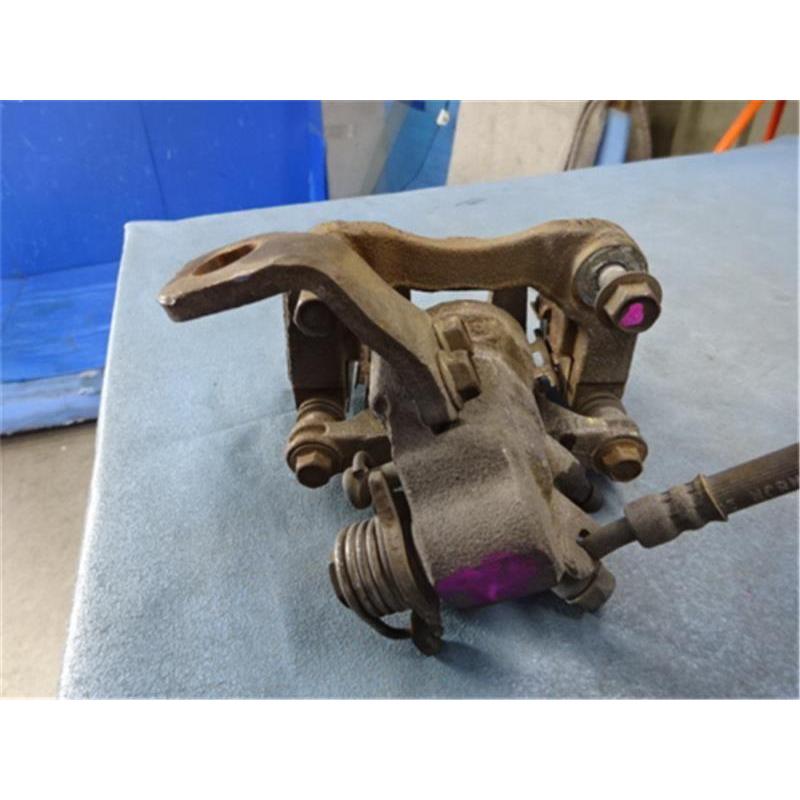 ホンダ 純正 CR-Z 《 ZF1 》 右リアブレーキキャリパー 43018 ホンダ 純正 CR-Z 《 ZF1 》 右リアブレーキキャリパー 43018