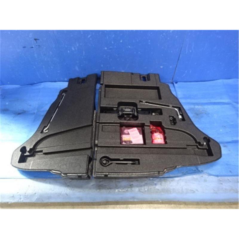 トヨタ 純正 プリウス 《 ZVW51 》 リアフロアボックス 64995 トヨタ 純正 プリウス 《 ZVW51 》 リアフロアボックス 64995