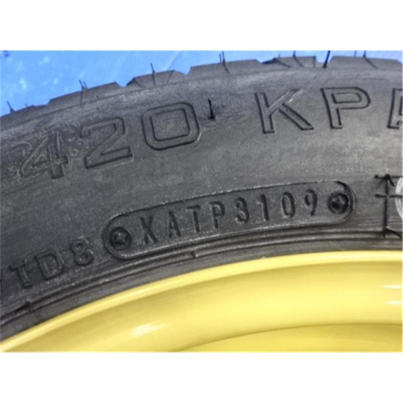 トヨタ 純正 プリウス 《 ZVW30 》 タイヤホイール付 42611 トヨタ 純正 プリウス 《 ZVW30 》 タイヤホイール付 42611