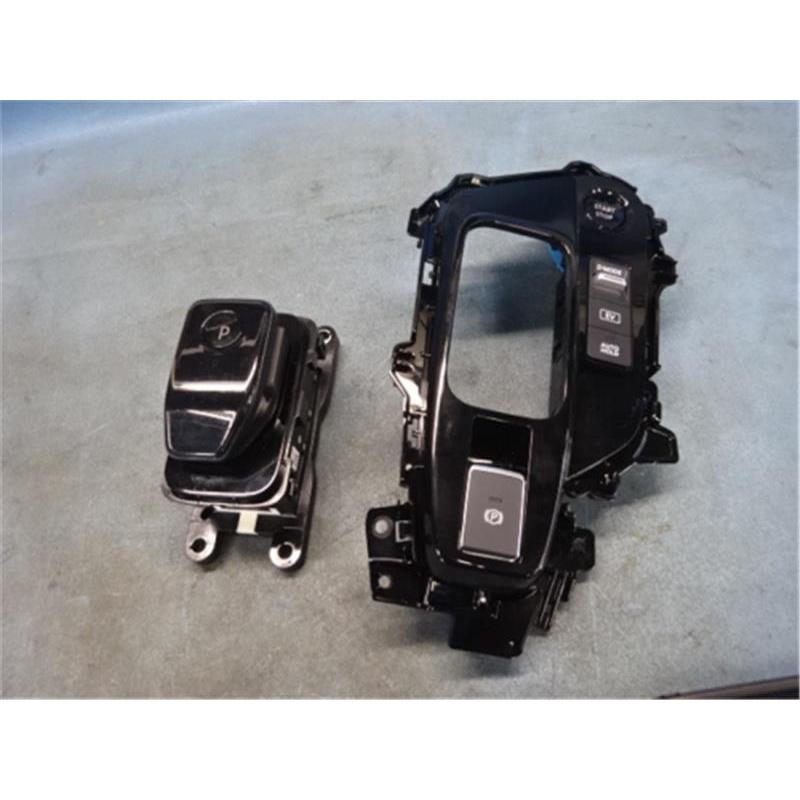日産 純正 ノート 《 SNE13 》 シフトレバー P71100-24007440 : NGP