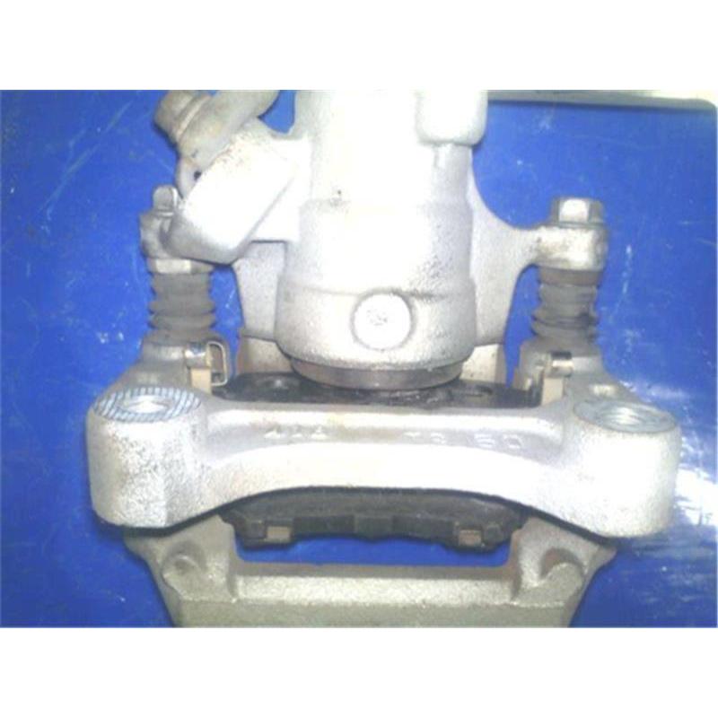 マツダ 純正 CX-5 《 KE5FW 》 左リアブレーキキャリパー P80100