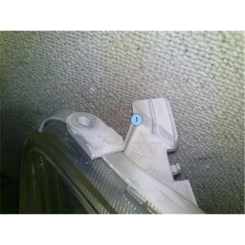 50プリウス前期右ヘッドライト/レンズカバー 50プリウス前期 ヘッドライトカバー ライトスモーク - sixth-sense