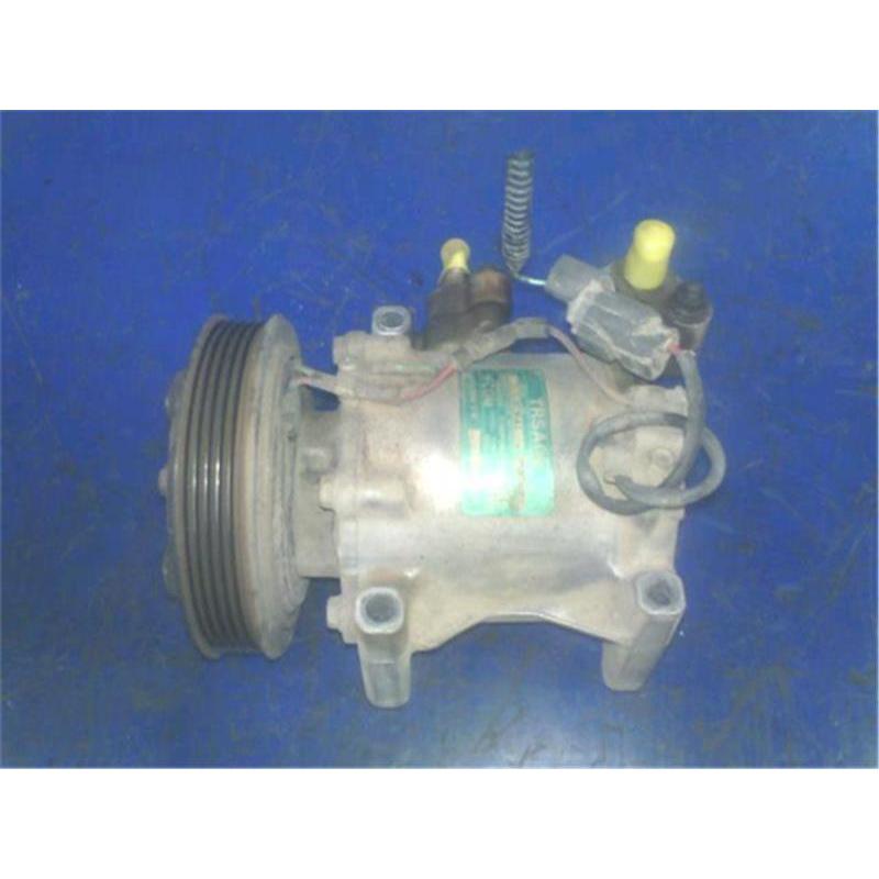 ホンダゼストJE1 P07A エアコンコンプレッサー